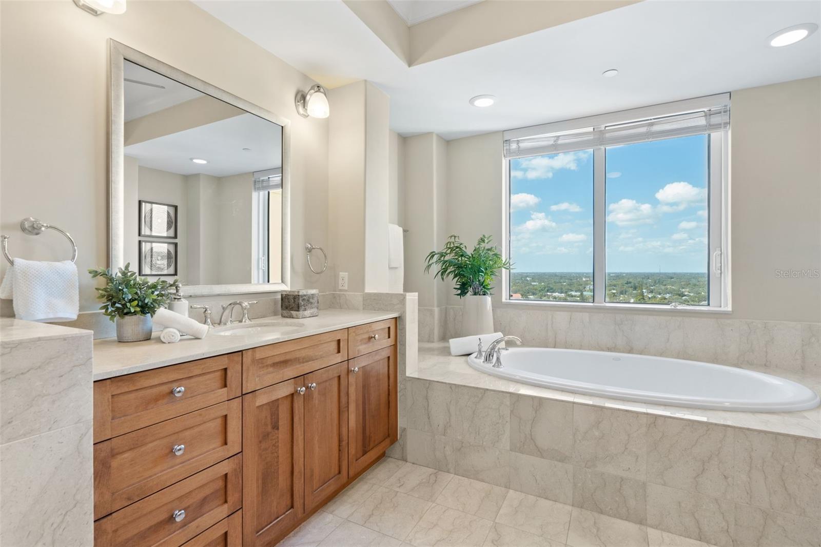 400 BEACH DRIVE CONDO - Residential