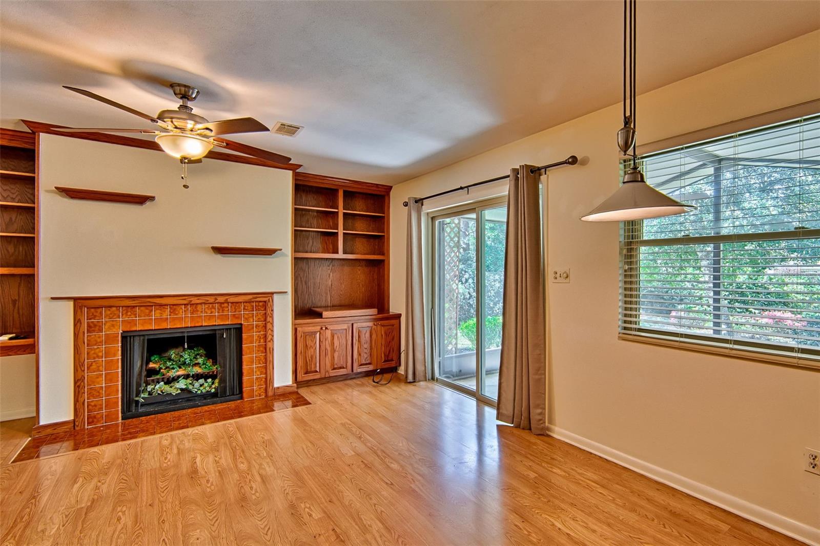 RIDGEWOOD SUB - Residential