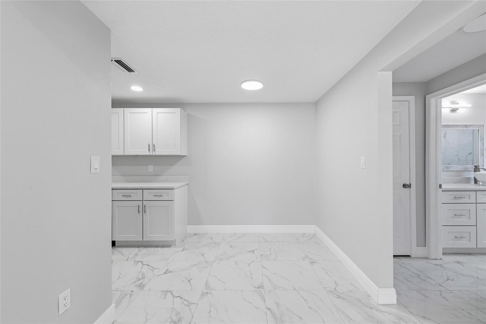 JASMINE LAKES - Residential