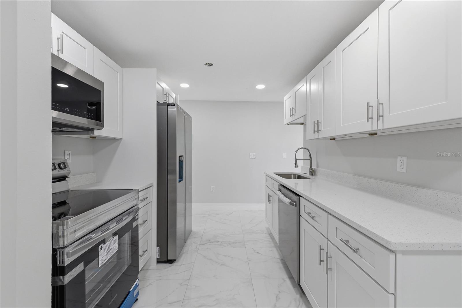 JASMINE LAKES - Residential