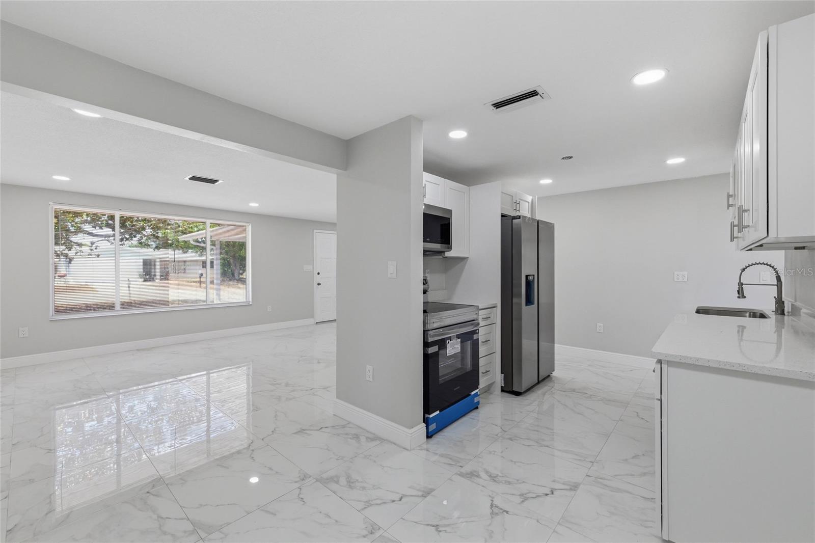 JASMINE LAKES - Residential