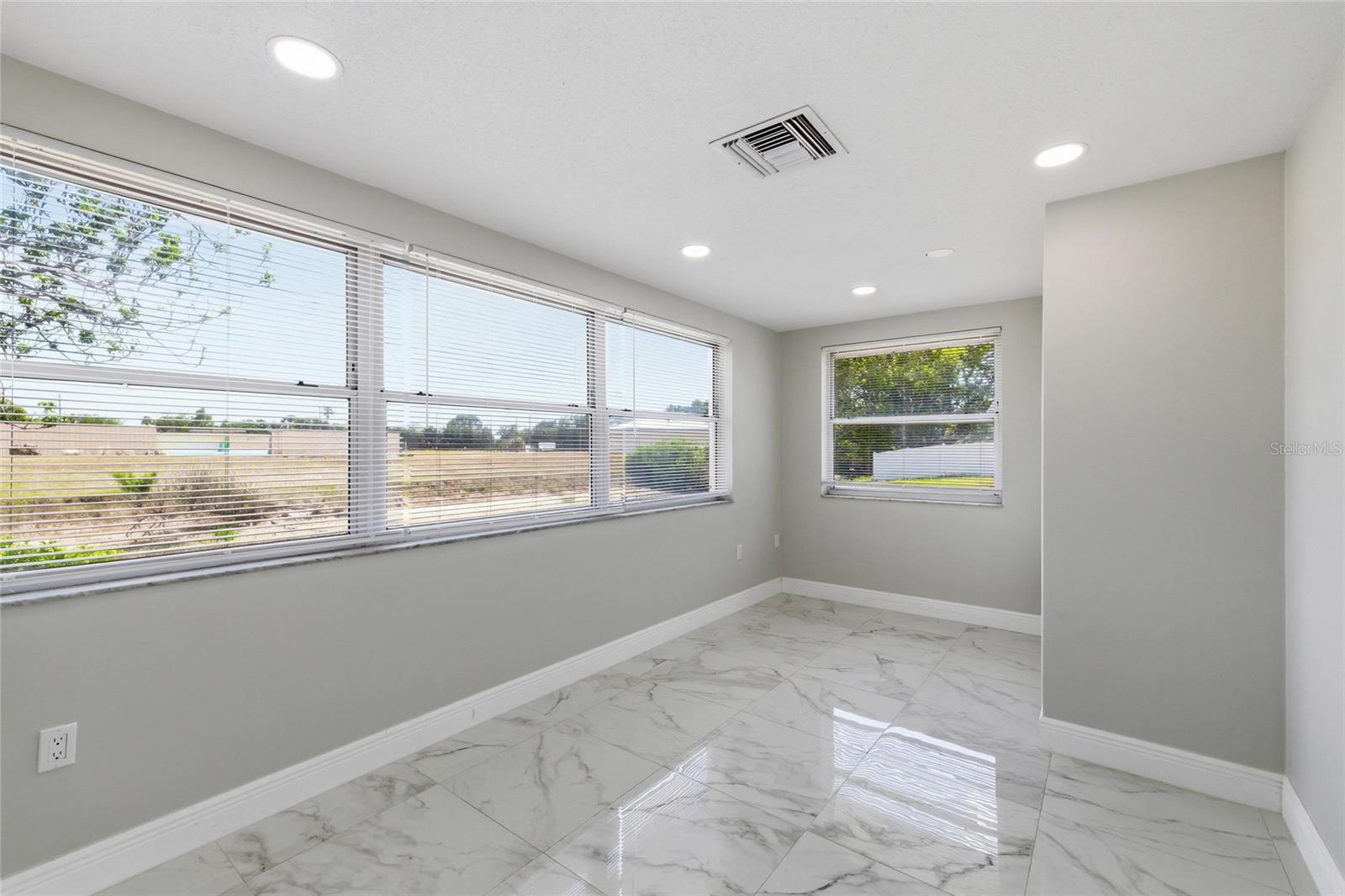 JASMINE LAKES - Residential