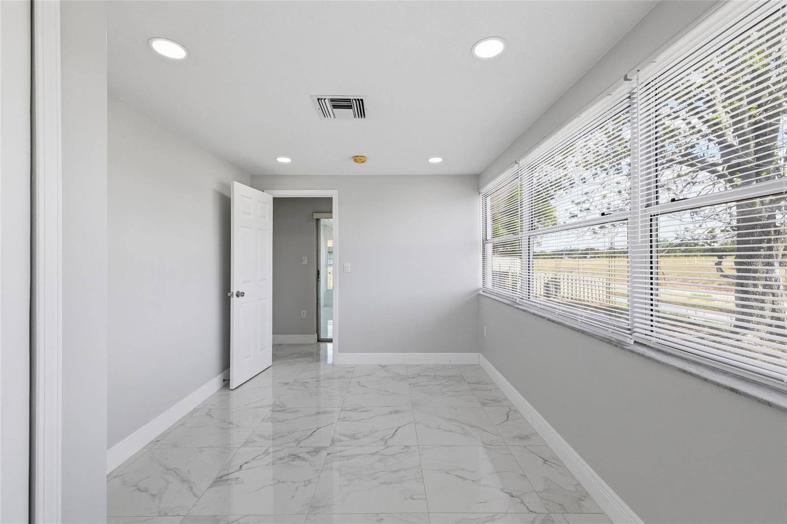 JASMINE LAKES - Residential