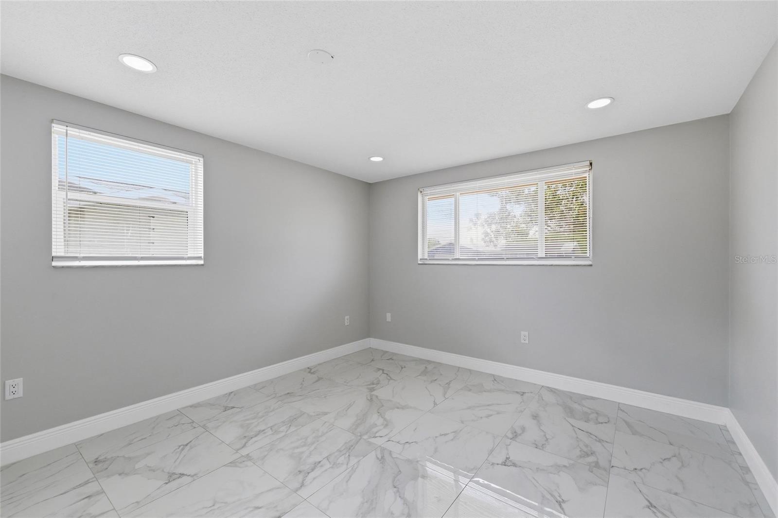 JASMINE LAKES - Residential