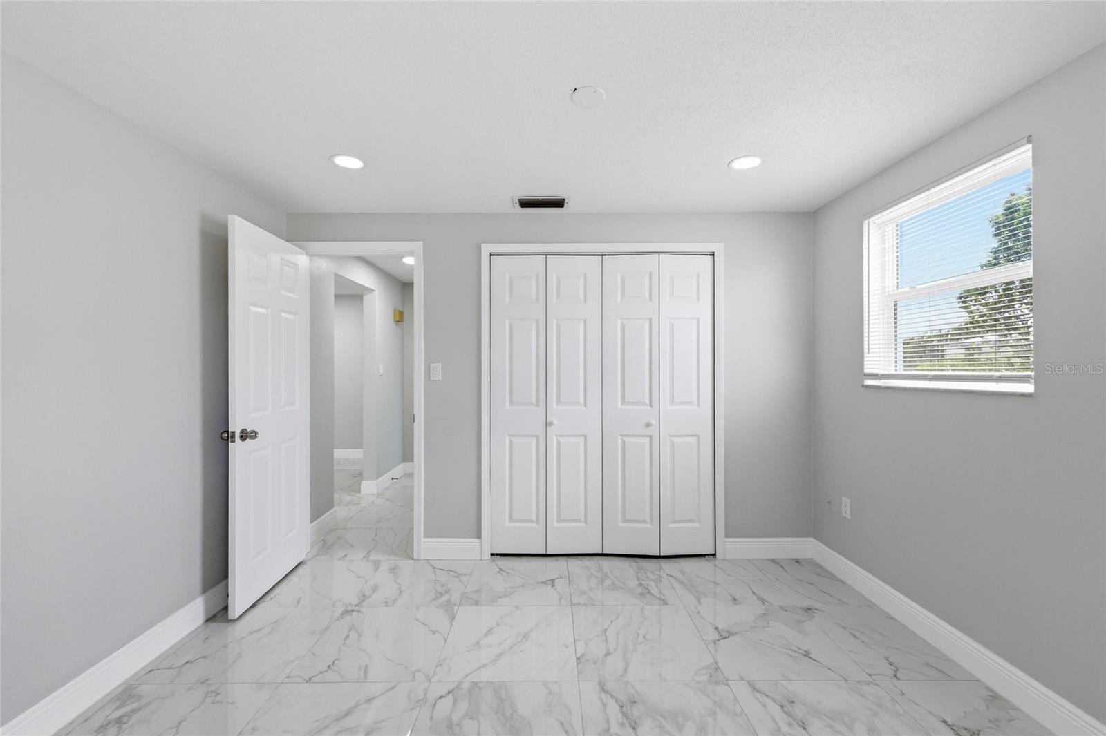 JASMINE LAKES - Residential