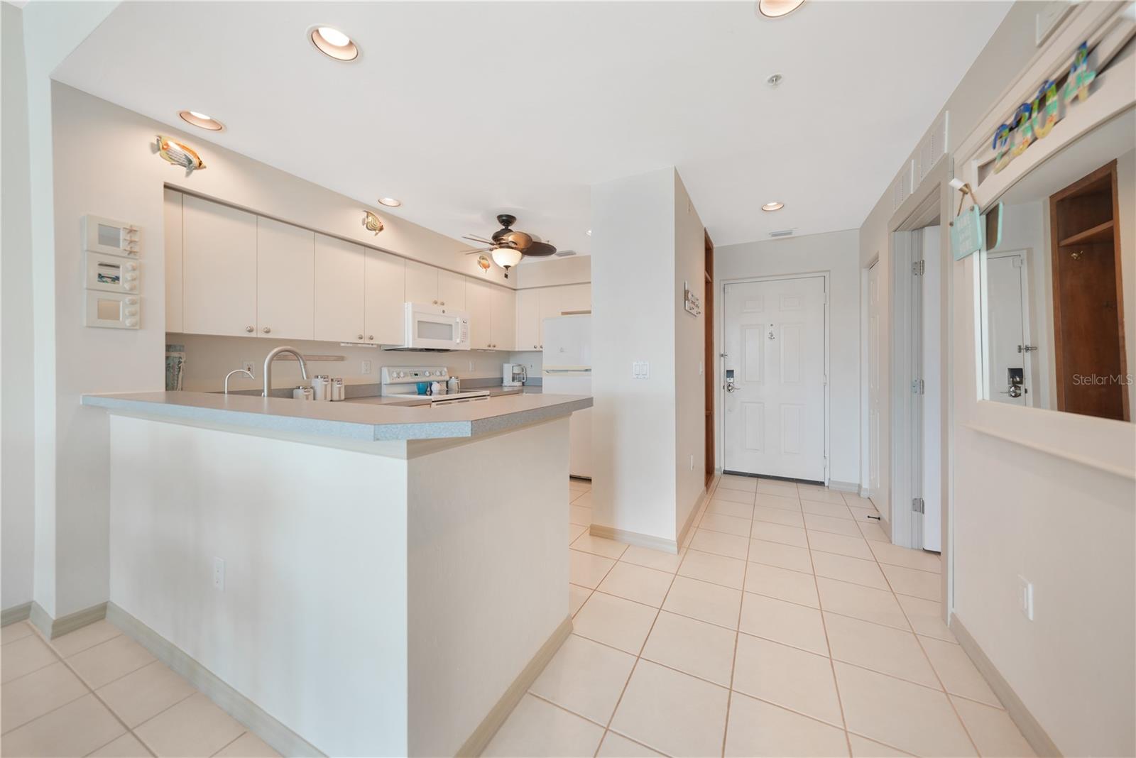 HARBOR TOWERS AT BURNT STORE - Residential