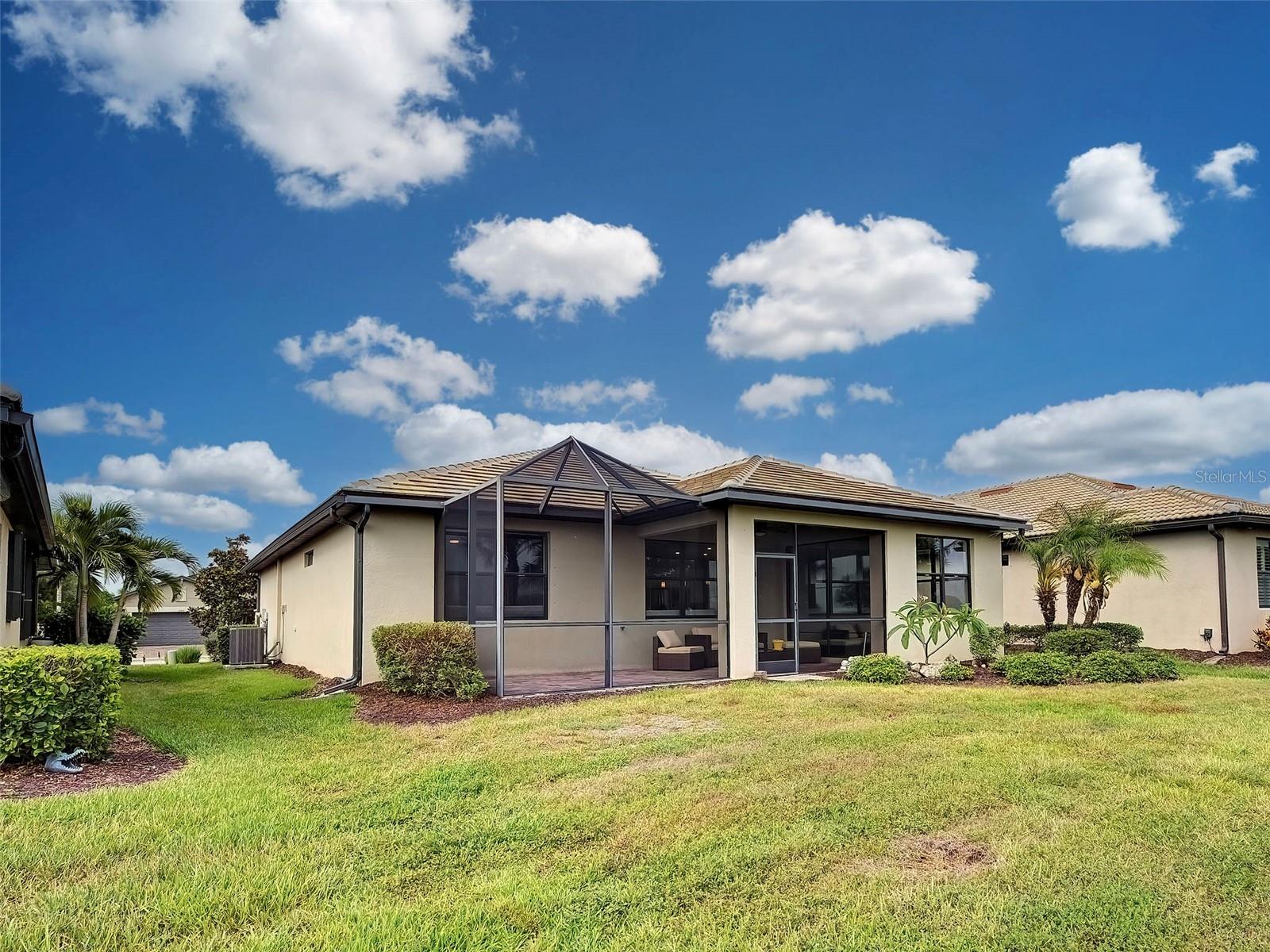 ISLANDWALK/THE WEST VLGS PH 5 - Residential