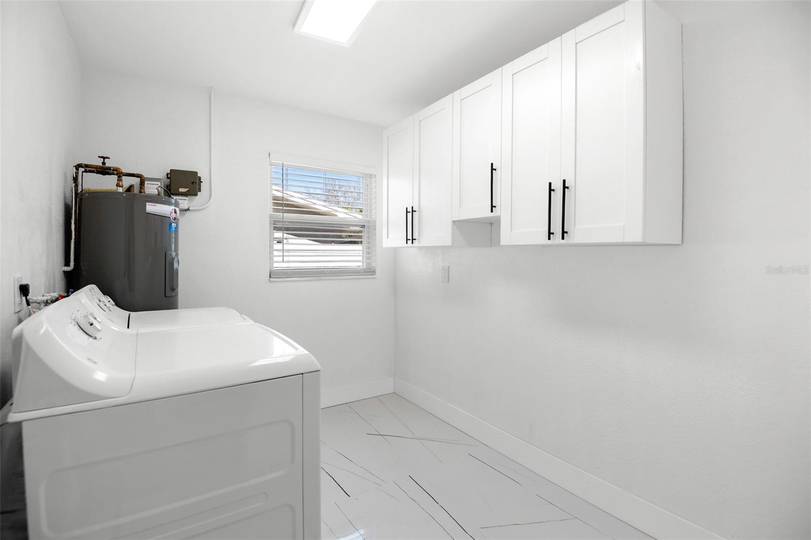 PINE CREST ESTATES - Residential