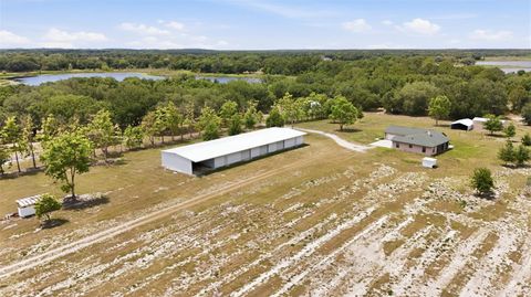 Photo of 14433 Lake Yale Road, Umatilla, FL 32784 (MLS # G5112955)