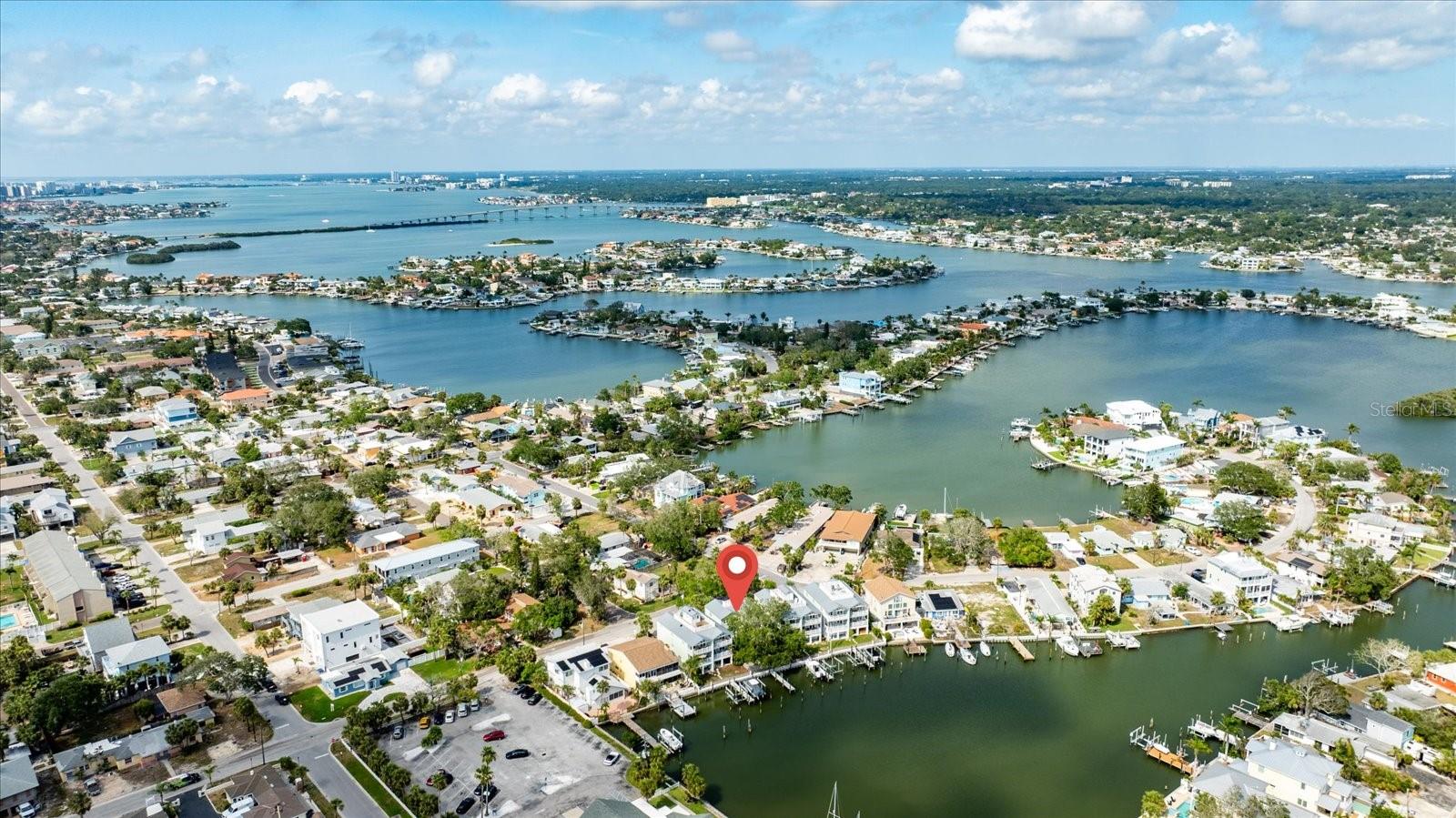 BAYSIDE OAKS - Residential