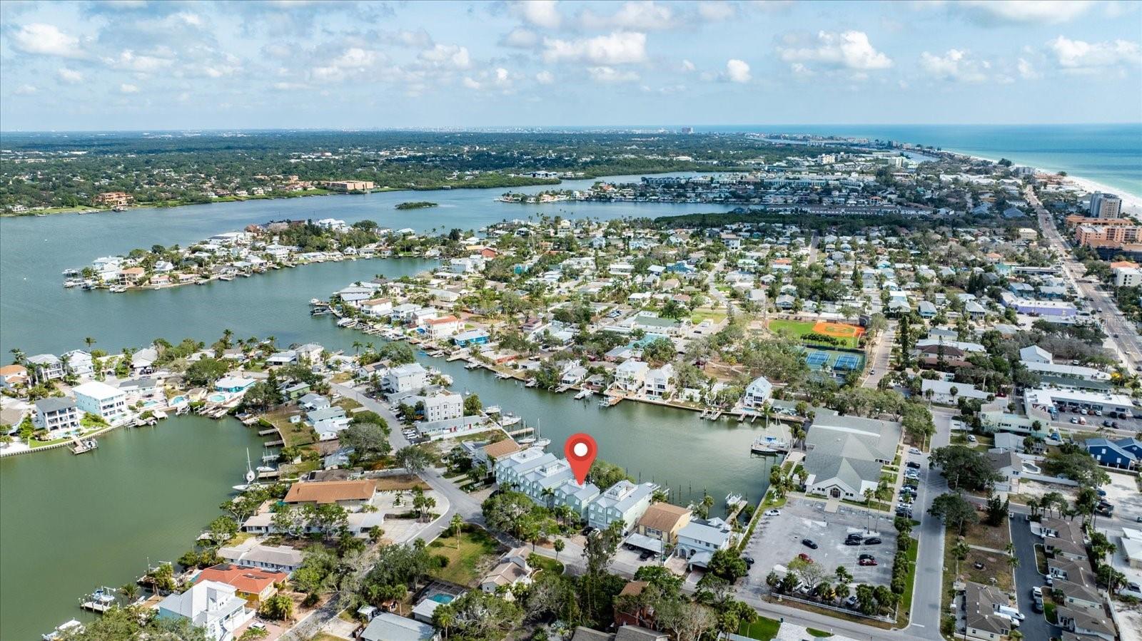 BAYSIDE OAKS - Residential