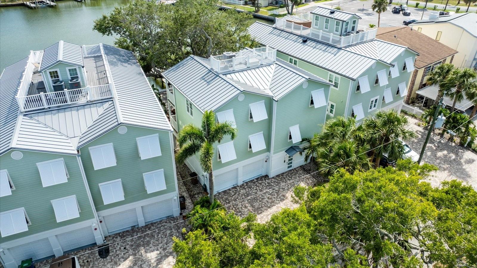 BAYSIDE OAKS - Residential