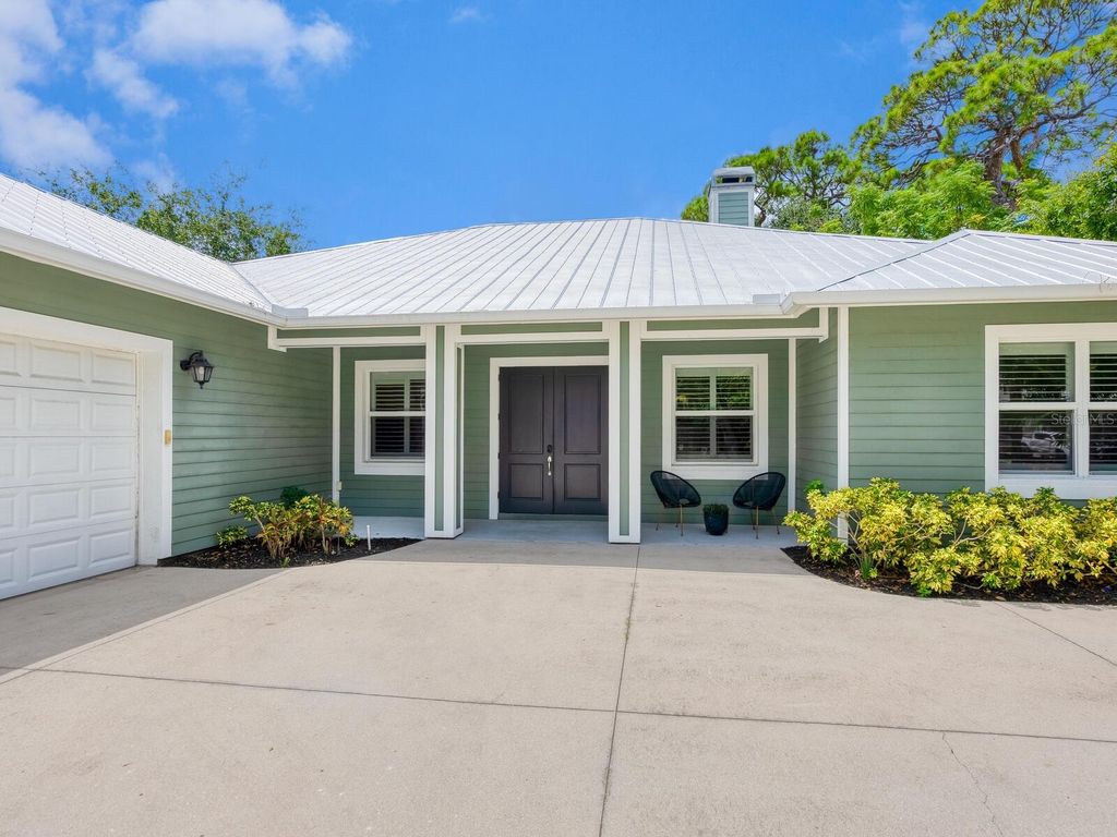 Photo of 1760 Arlington Street, Sarasota, FL 34239 (MLS # A4661996)