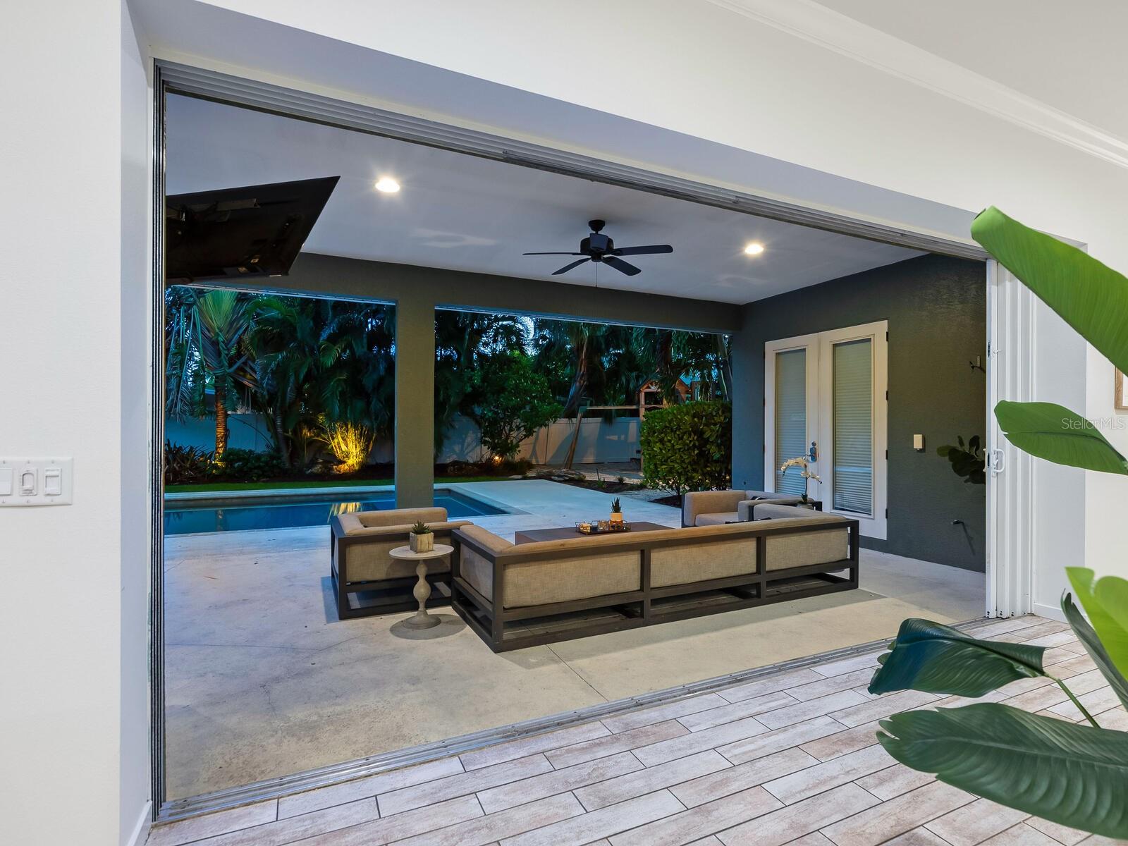 NICHOLS SARASOTA HEIGHTS - Residential