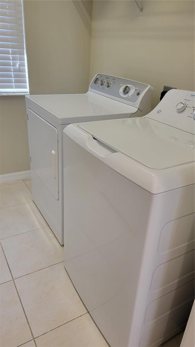SAN MICHELE AT UNIVERSITY COMMONS - Residential Lease