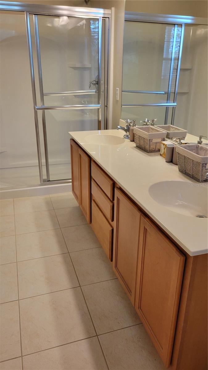 SAN MICHELE AT UNIVERSITY COMMONS - Residential Lease