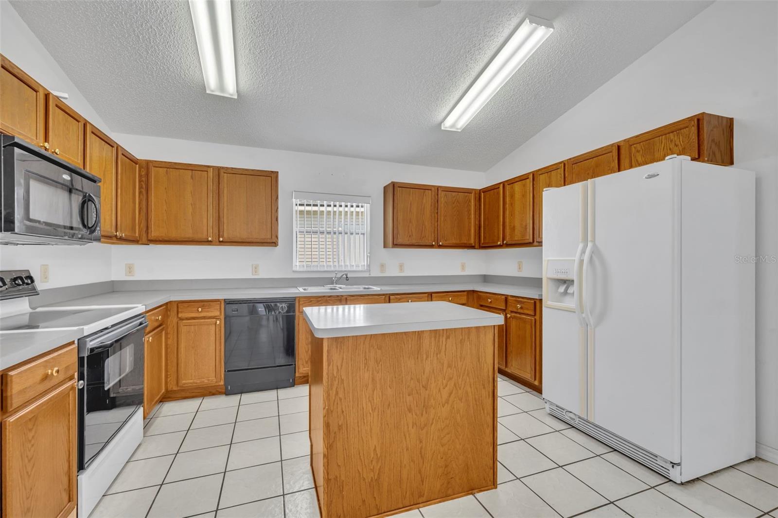 PLANTATION AT LEESBURG SAWGRASS VILLAGE - Residential