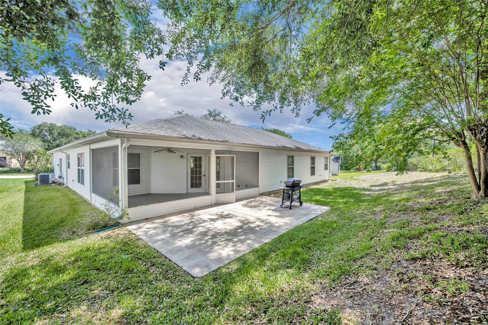 PLANTATION AT LEESBURG SAWGRASS VILLAGE - Residential