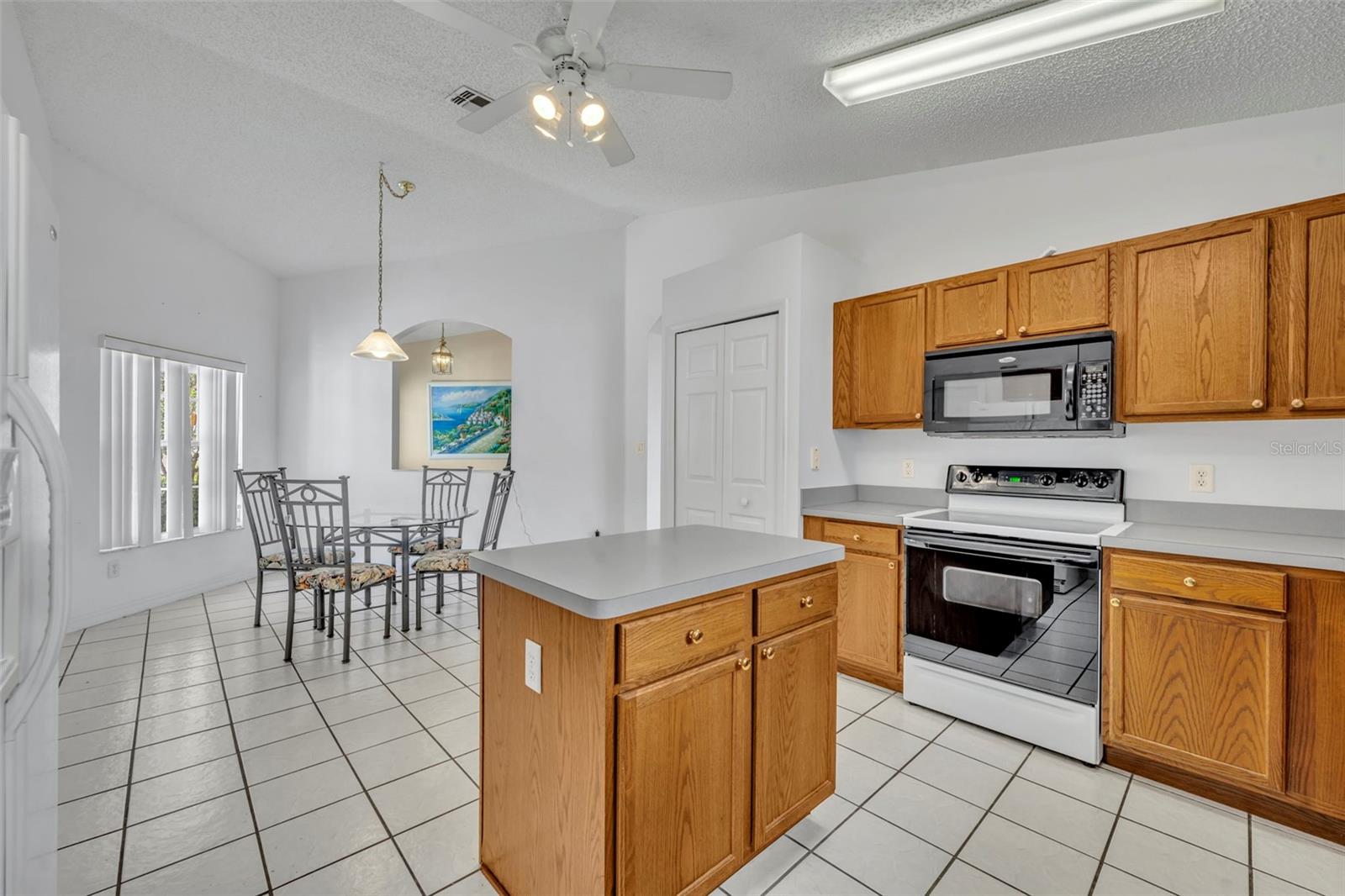 PLANTATION AT LEESBURG SAWGRASS VILLAGE - Residential