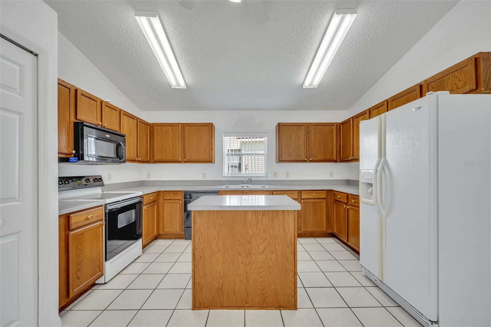 PLANTATION AT LEESBURG SAWGRASS VILLAGE - Residential