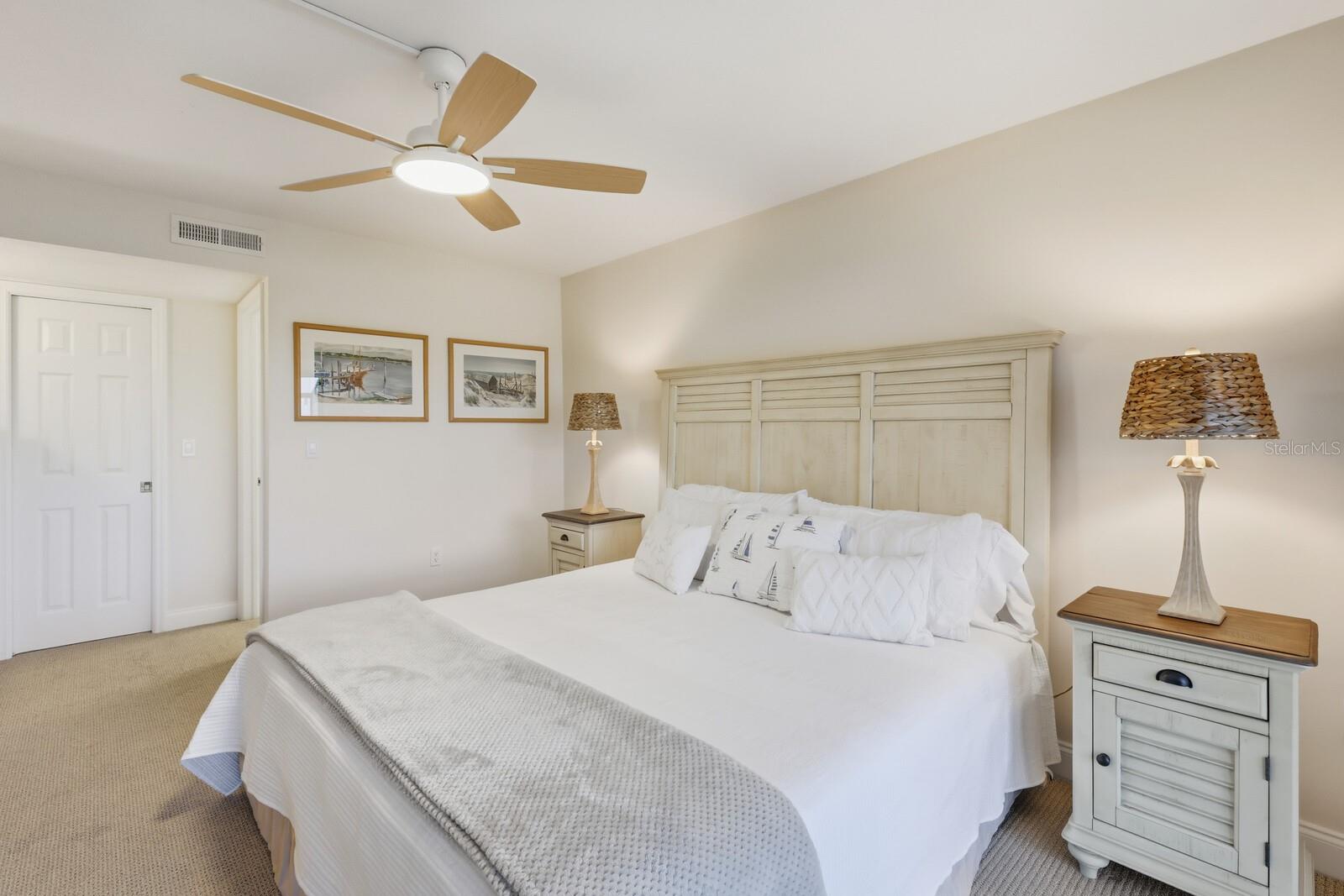 SEA OATS BLDG B - Residential