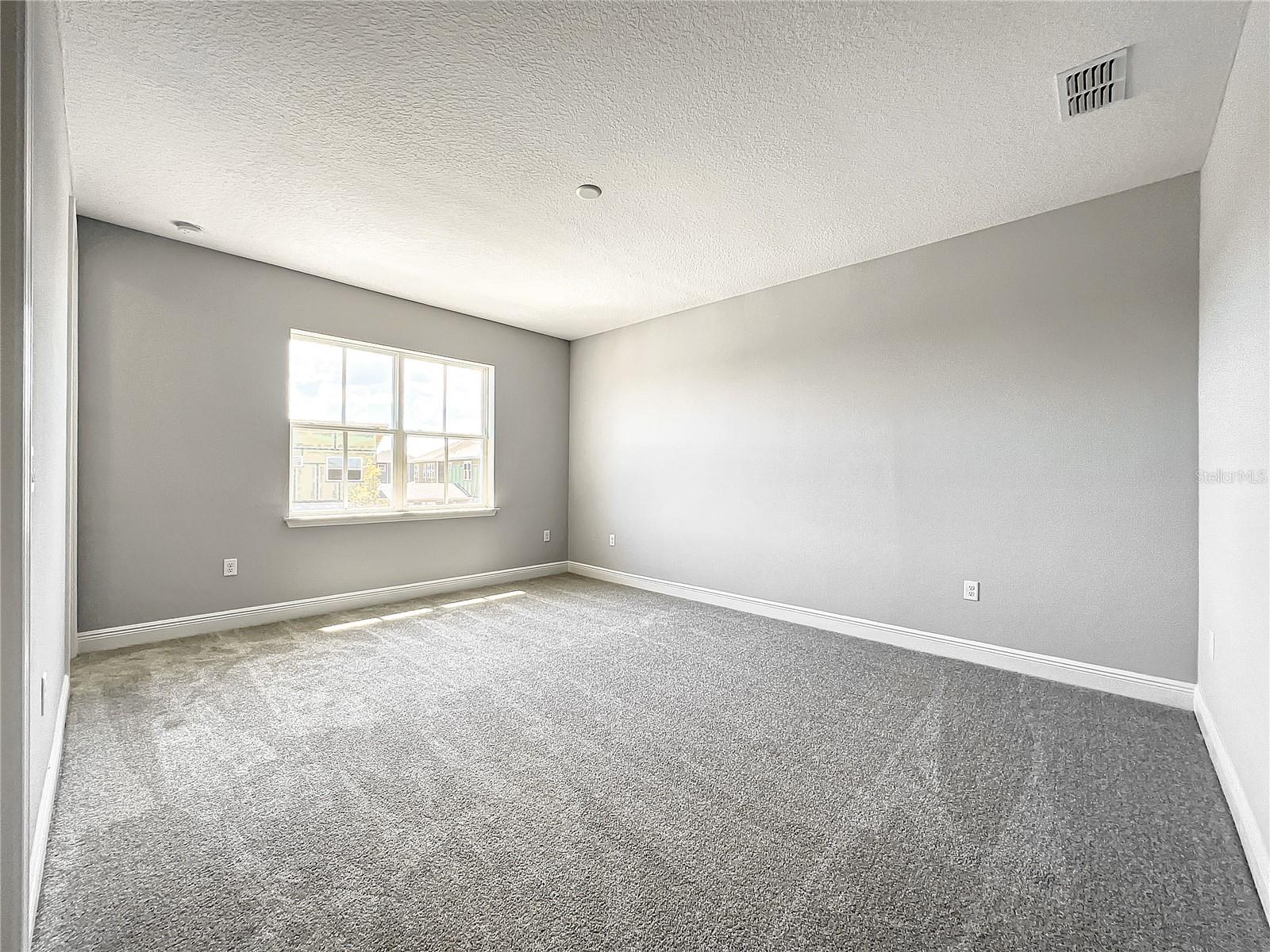 LAUREATE PARK PH 1 PRCL N-3 - Residential Lease