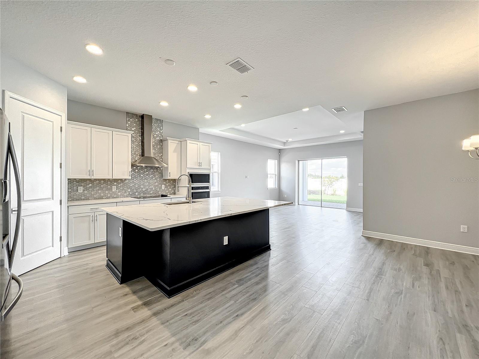 LAUREATE PARK PH 1 PRCL N-3 - Residential Lease