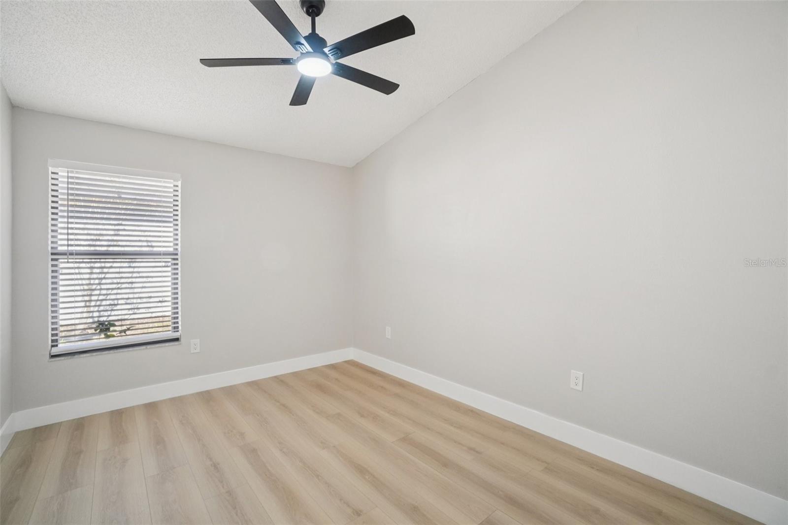 HIDDEN GROVE SUB - Residential