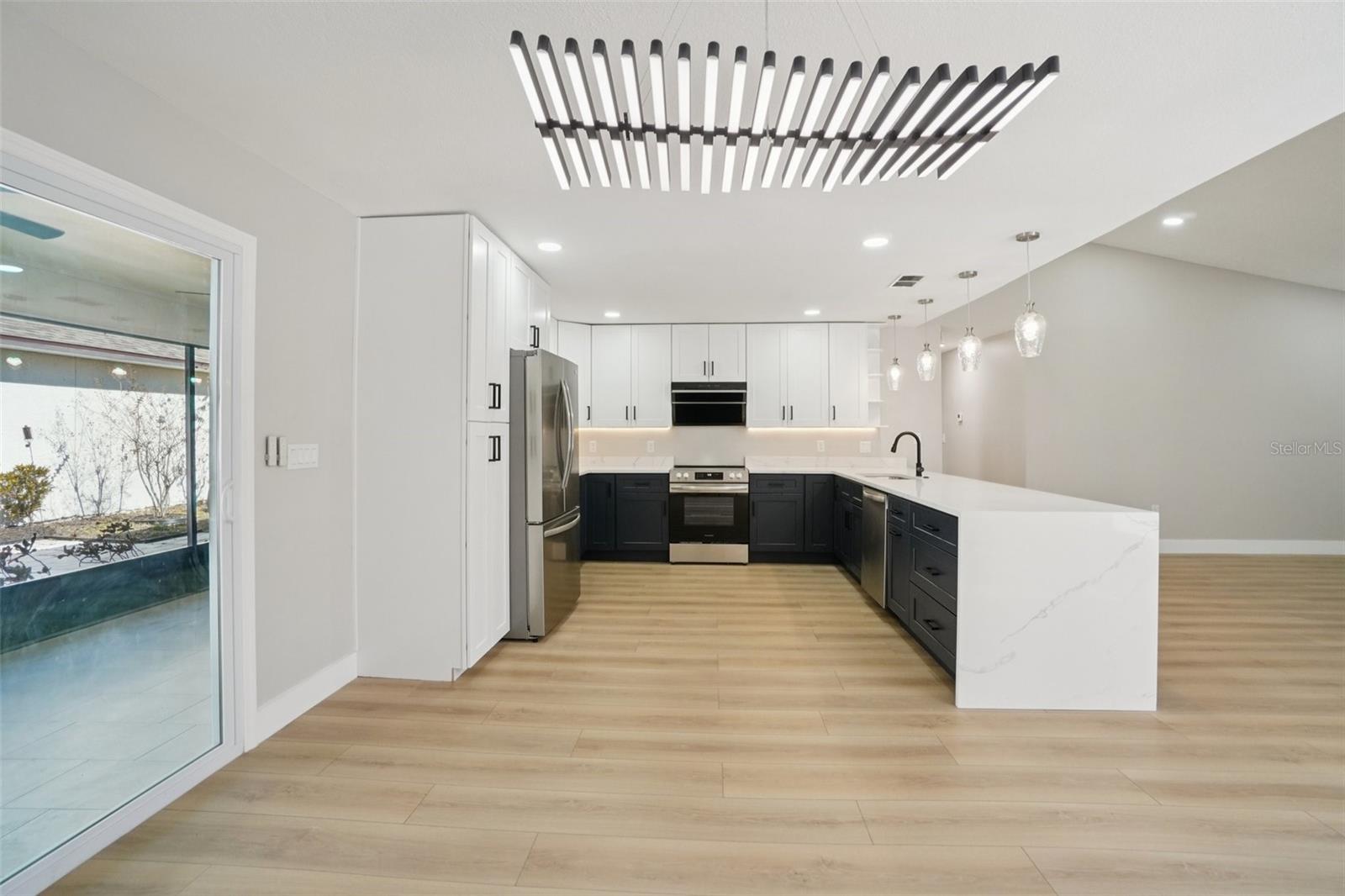 HIDDEN GROVE SUB - Residential