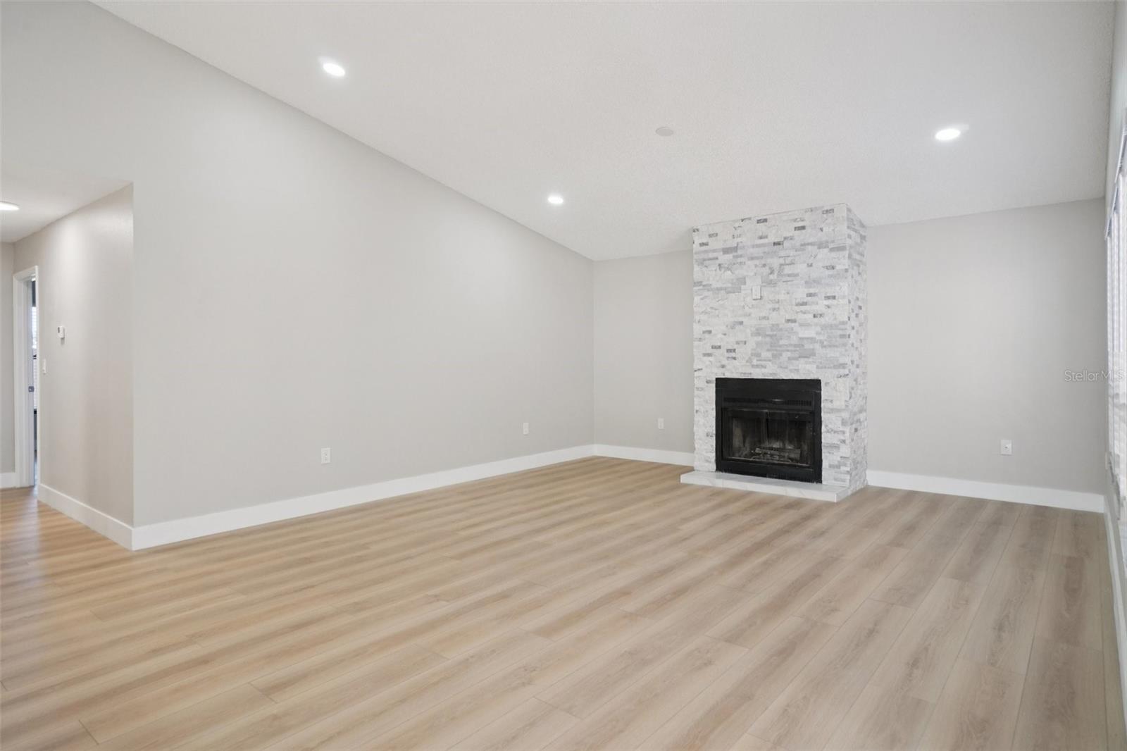 HIDDEN GROVE SUB - Residential