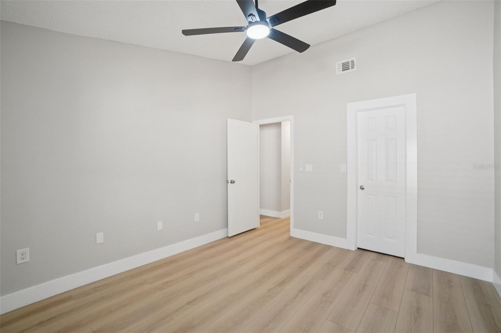 HIDDEN GROVE SUB - Residential