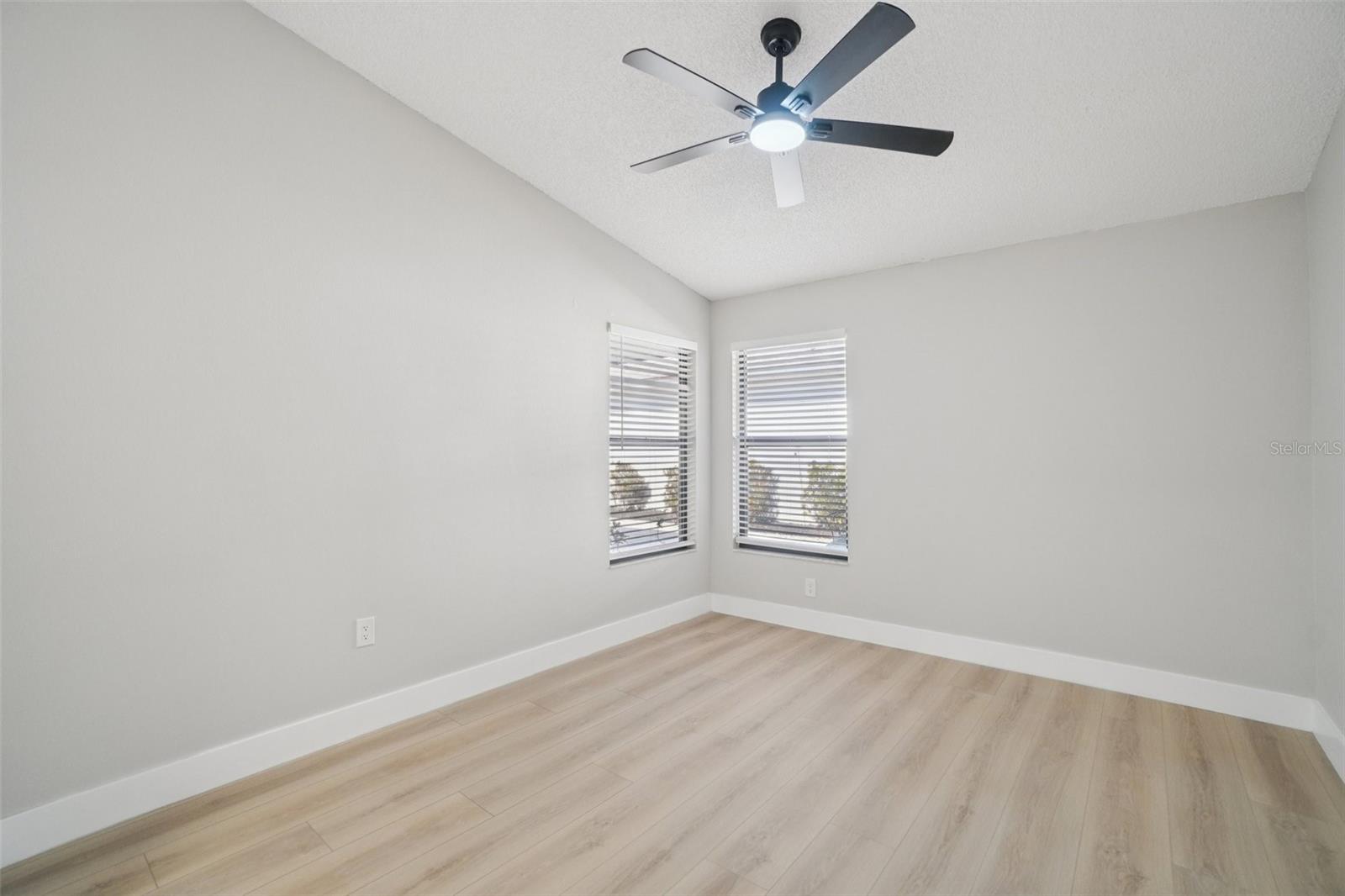 HIDDEN GROVE SUB - Residential