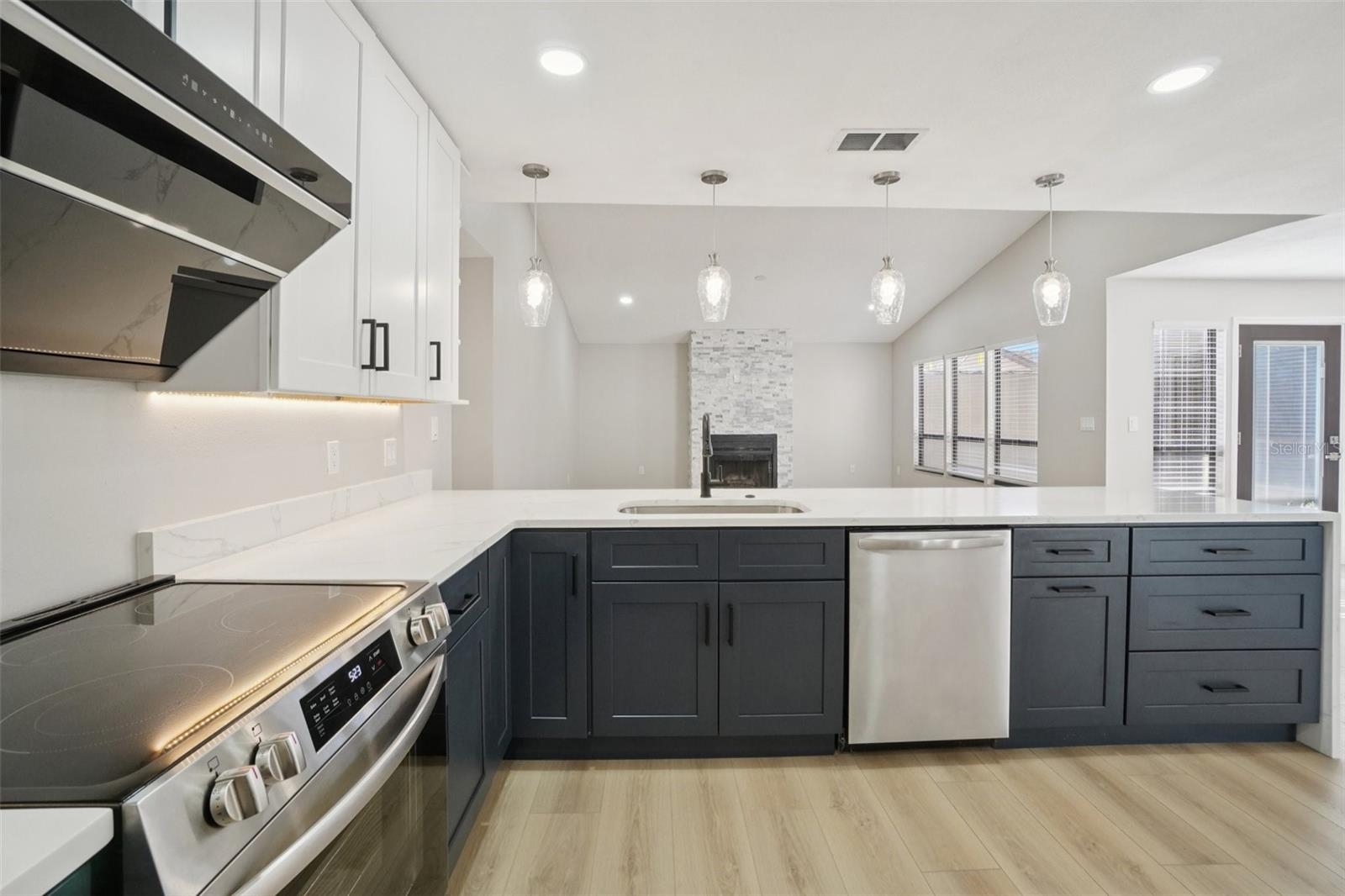 HIDDEN GROVE SUB - Residential