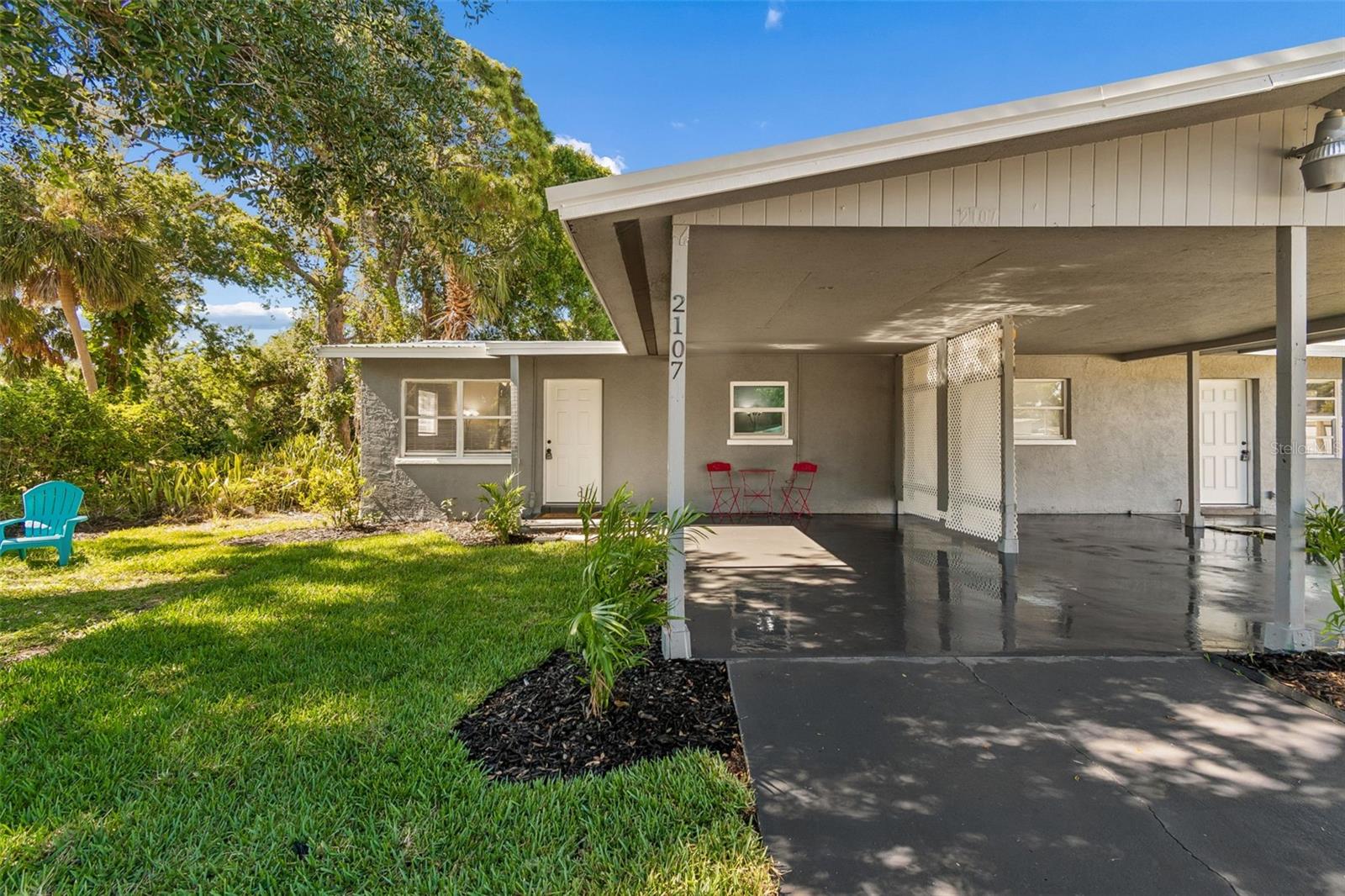 HOLIDAY HEIGHTS - Residential Income