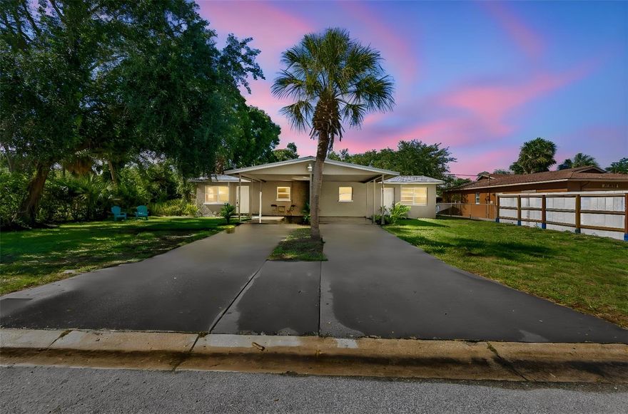 Completely remodeled duplex in a convenient Bradenton location. Each unit features 3 bedrooms and 2 full bathrooms with updated interiors throughout. Renovations include brand-new Roof, kitchens, modern bathrooms, new flooring, fresh finishes, and upgraded fixtures. Spacious layout offers comfortable living for tenants or extended family use. Excellent opportunity for investors or owner-occupants seeking a move-in ready income-producing property. Located close to shopping, dining, schools, and Gulf Coast beaches.