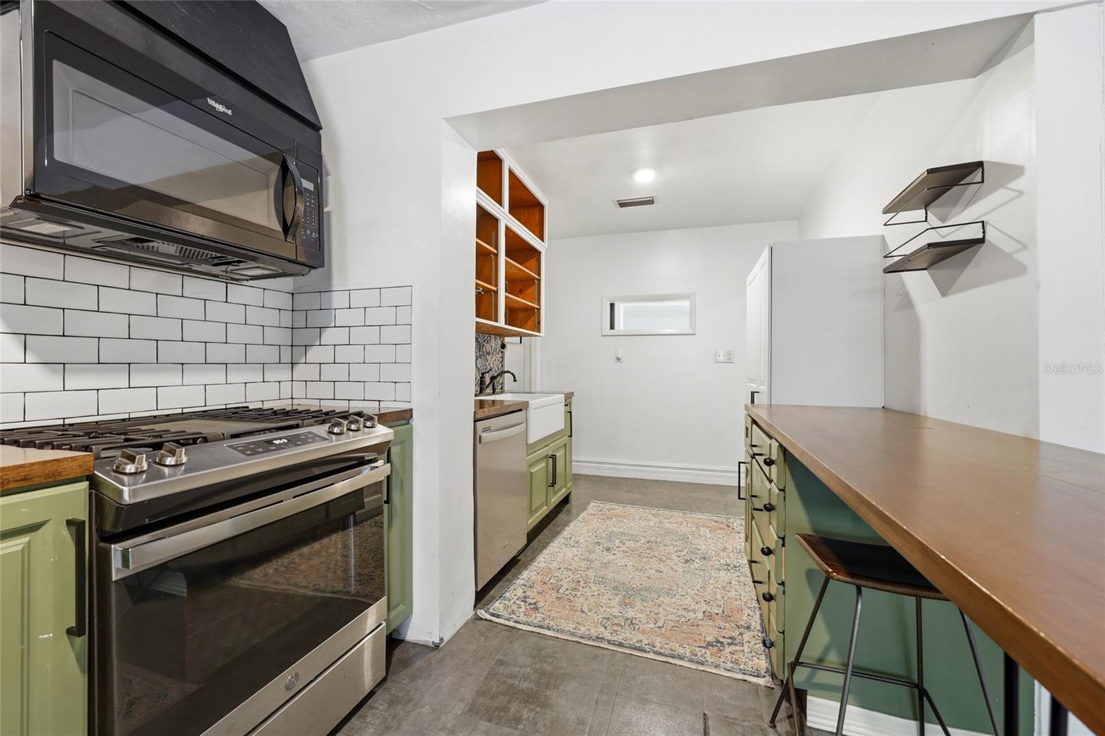 HIGHLAND COURT #1 - Residential