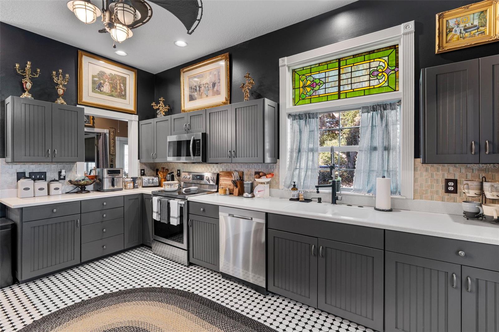 EMERY HEIGHTS - Residential