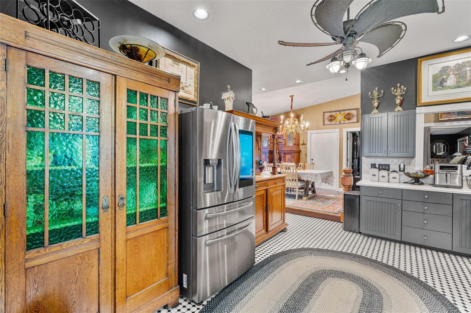 EMERY HEIGHTS - Residential