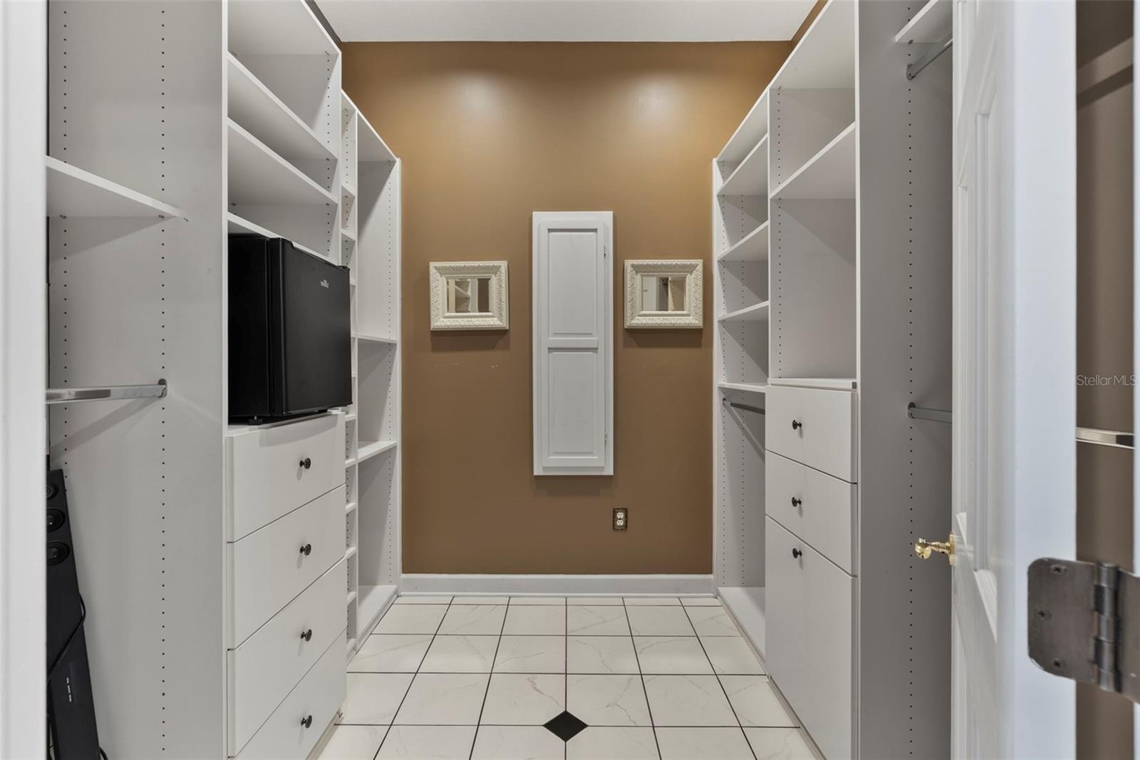 EMERY HEIGHTS - Residential