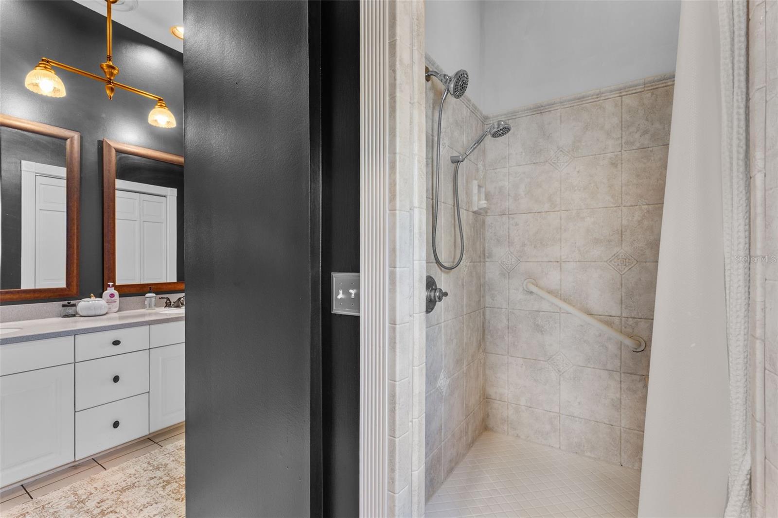 EMERY HEIGHTS - Residential