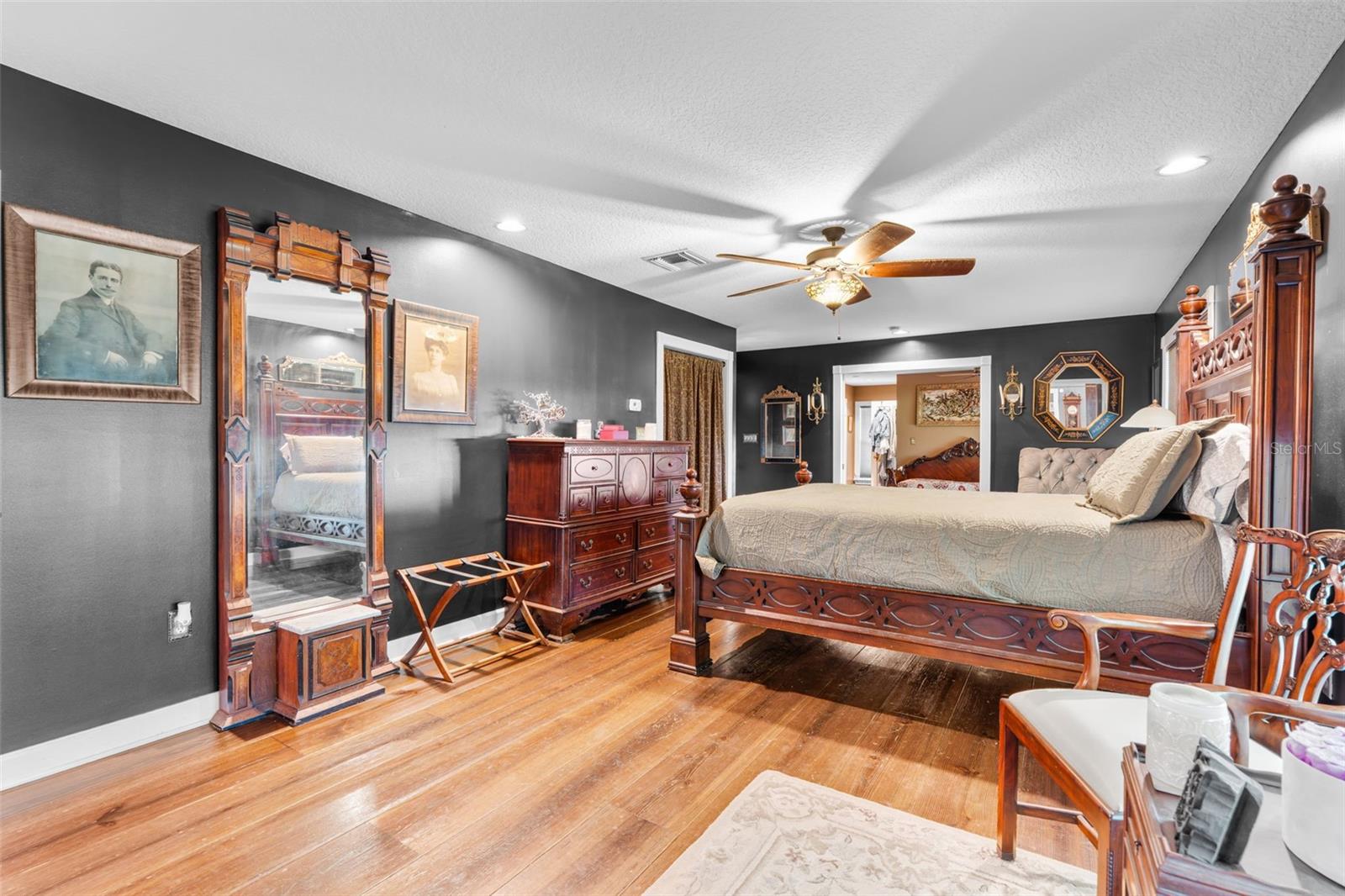 EMERY HEIGHTS - Residential