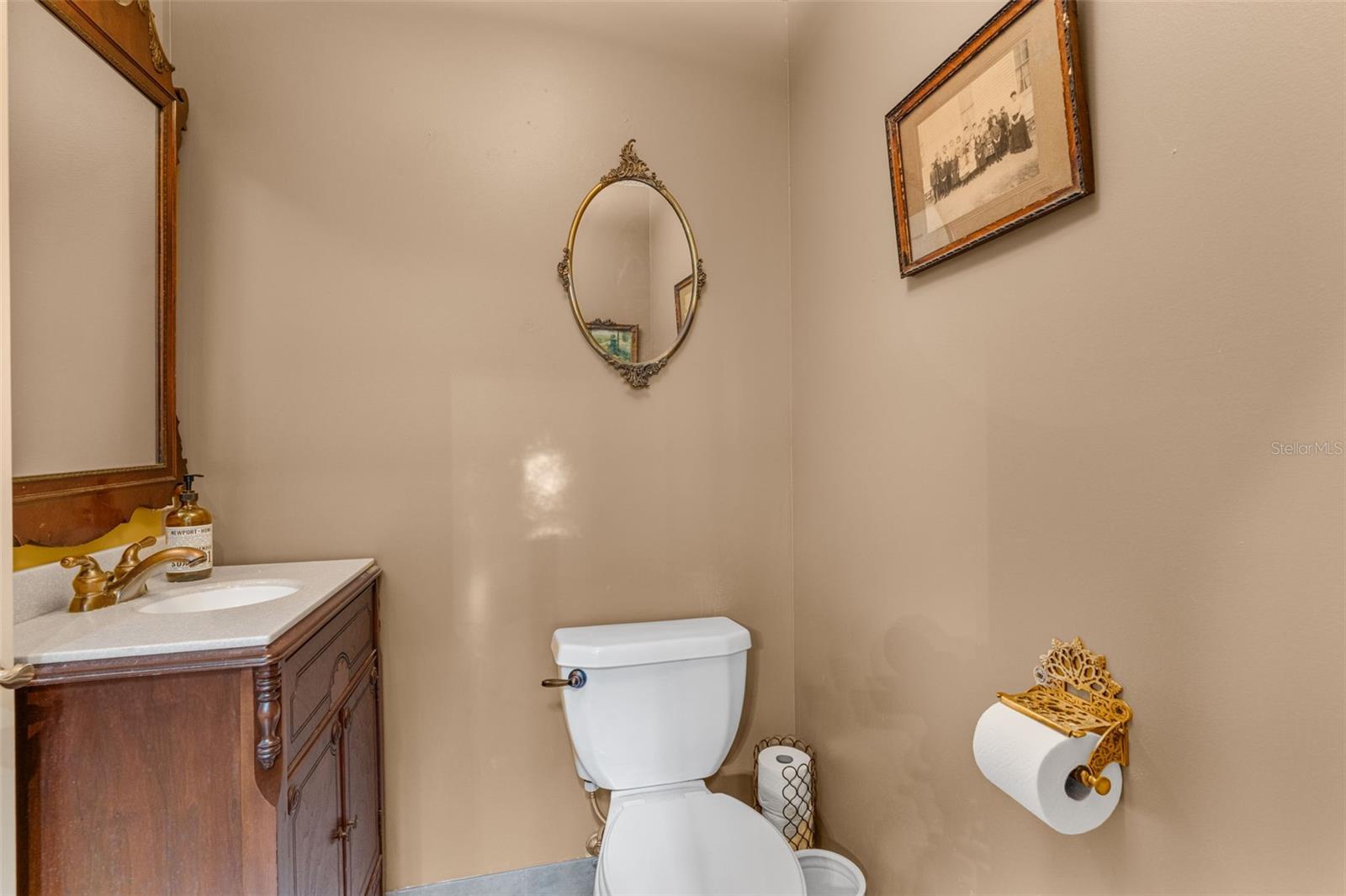 EMERY HEIGHTS - Residential