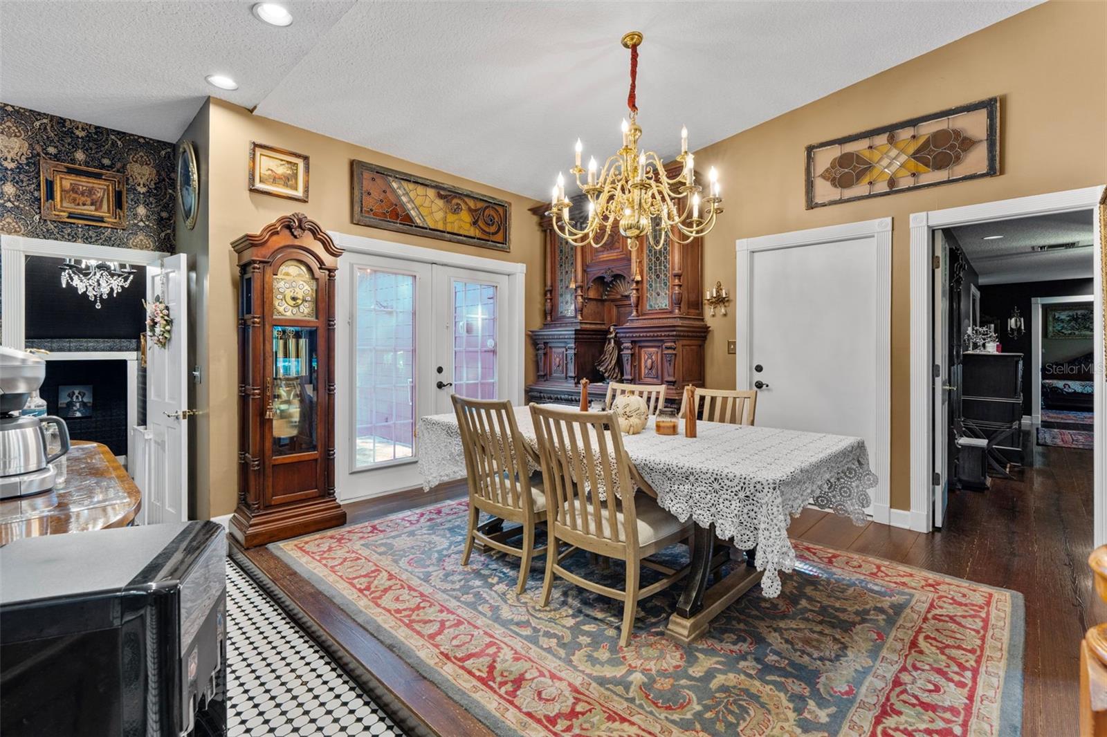 EMERY HEIGHTS - Residential