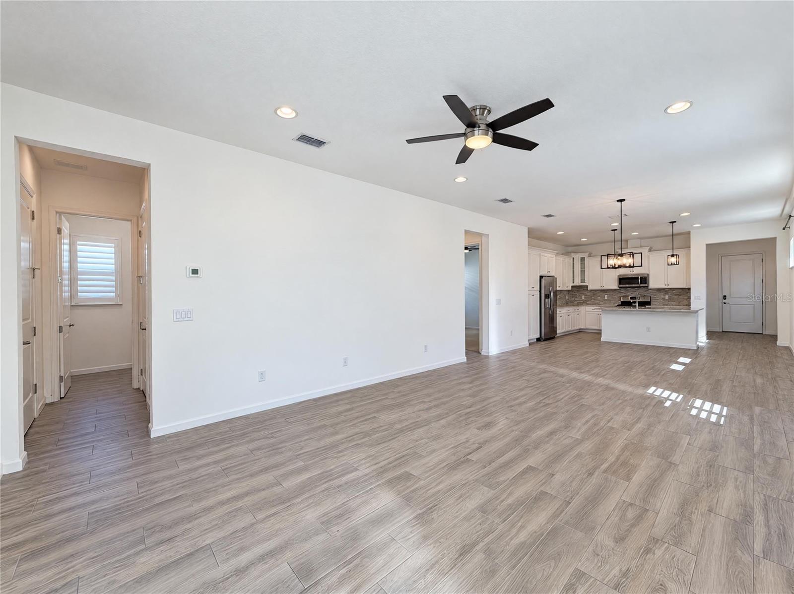 724 WINTERSIDE DRIVE