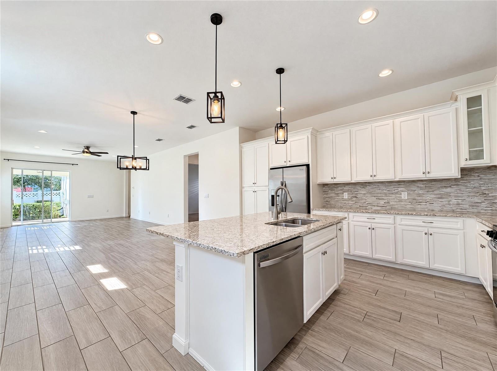 724 WINTERSIDE DRIVE