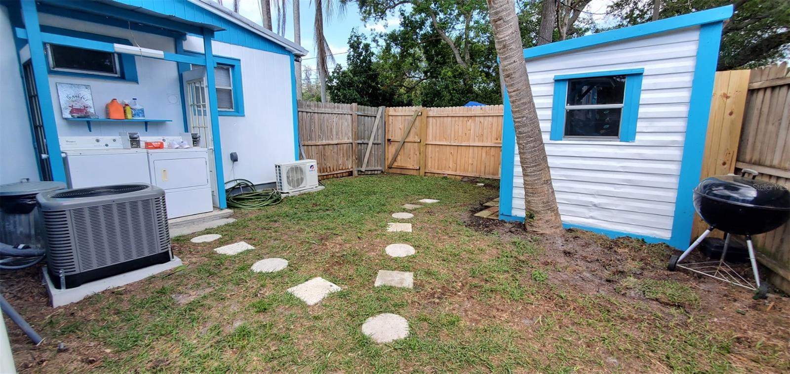 BROOKLAWN - Residential