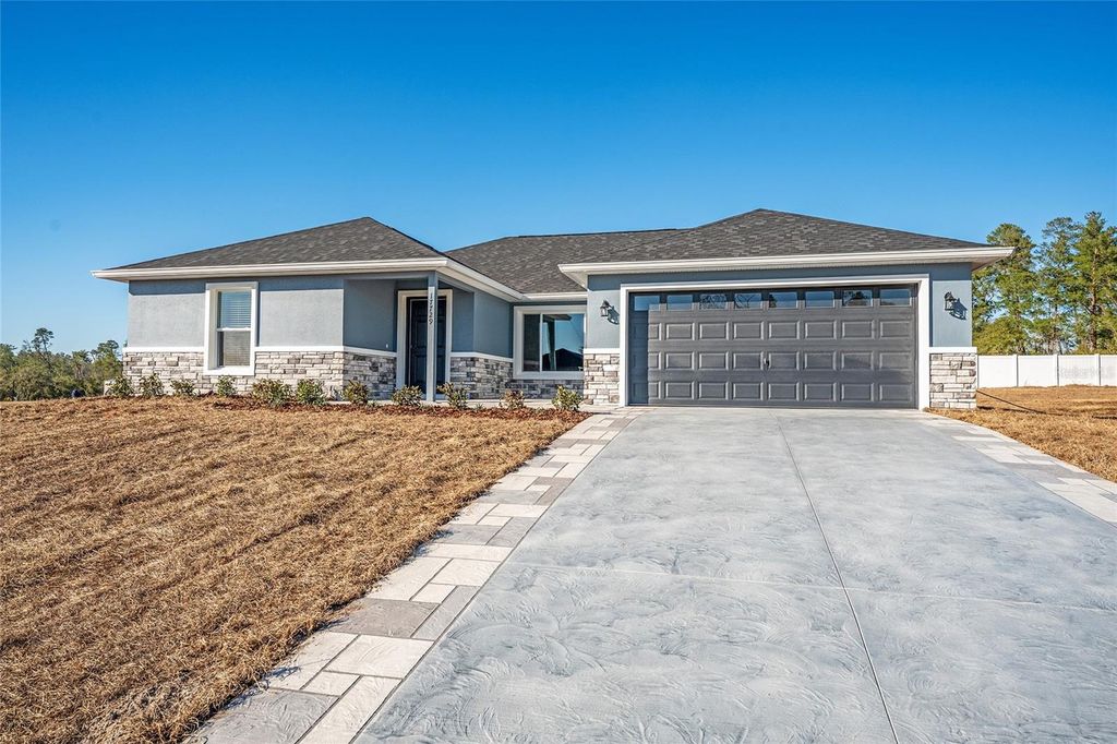 Photo of 161 Bay Road, Ocklawaha, FL 32179 (MLS # O6378255)