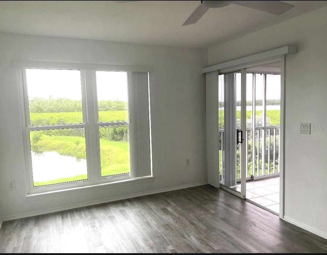 957 SANDPIPER CIRCLE 0