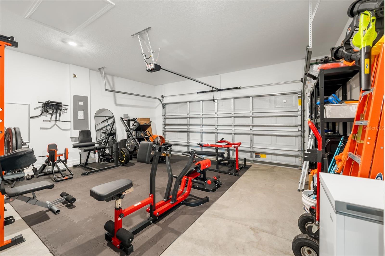 COUNTRY LANE ESTATES - Residential