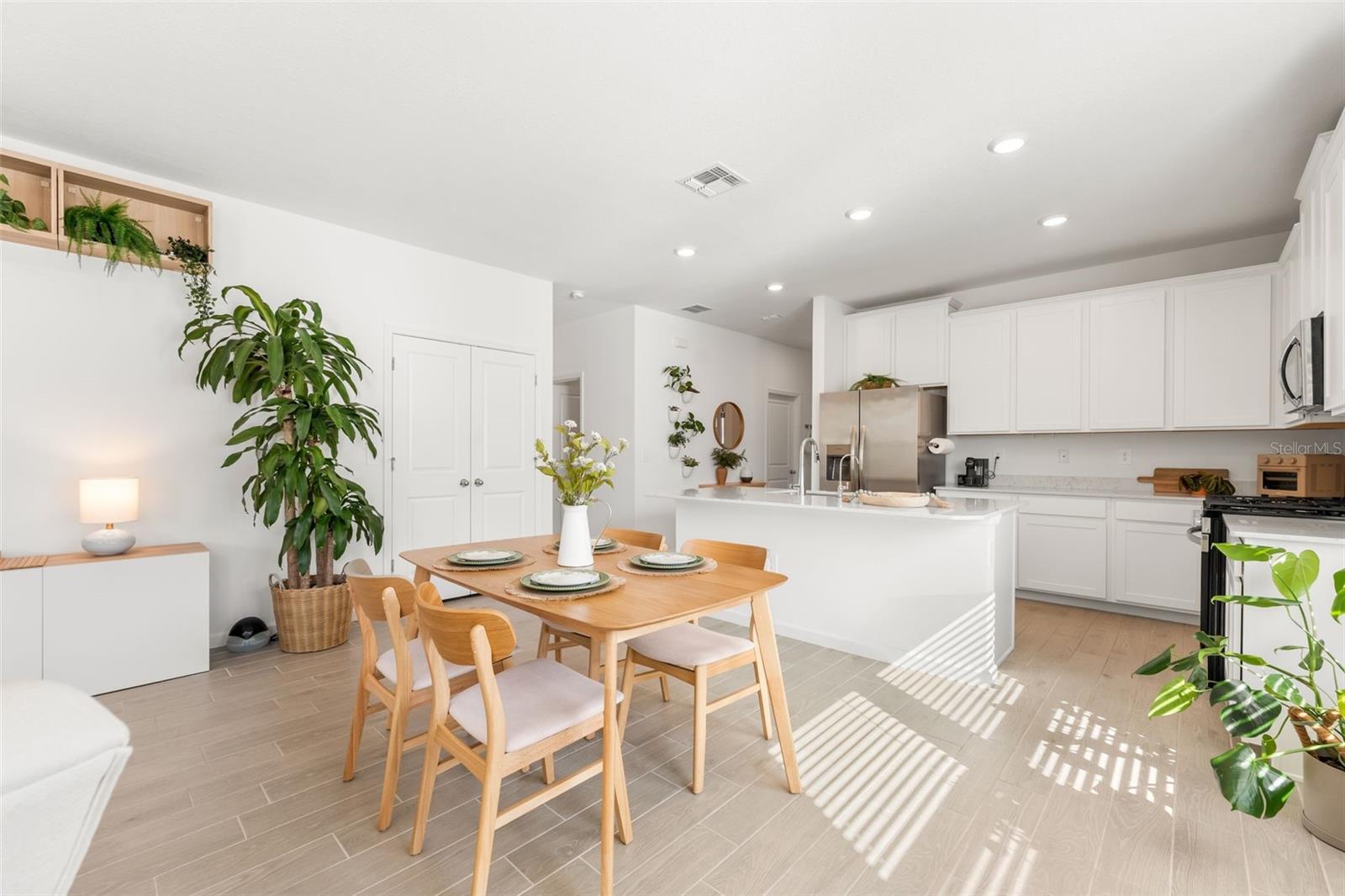 COUNTRY LANE ESTATES - Residential